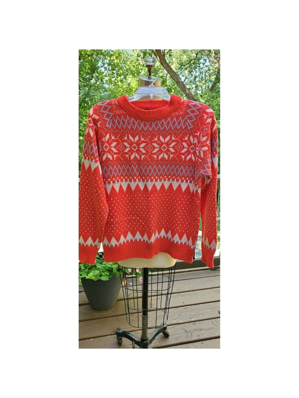 Vintage JCPenney Mens Red Fair Isle Snowflake Acrylic Knit Sweater Medium - Picture 3 of 7